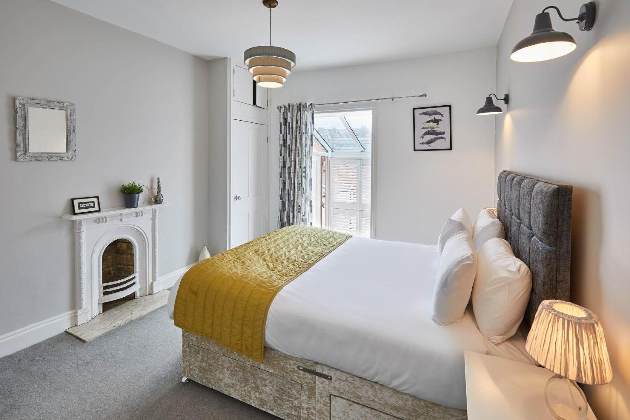 Host & Stay - One Mulgrave Place Whitby Eksteriør billede