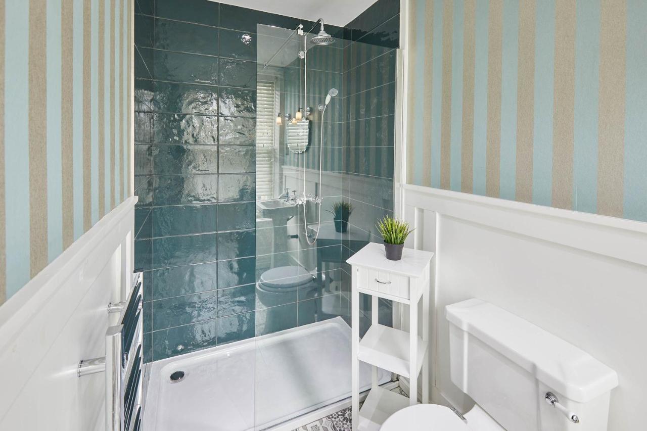 Host & Stay - One Mulgrave Place Whitby Eksteriør billede